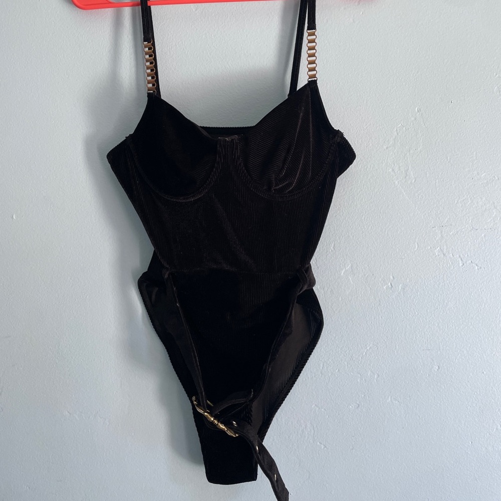 Bathing suit - Picture 2 of 5